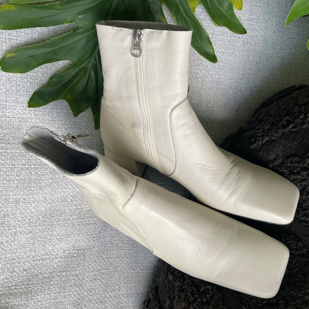 L’Intervalle-Cream Ankle Boots-Worn once